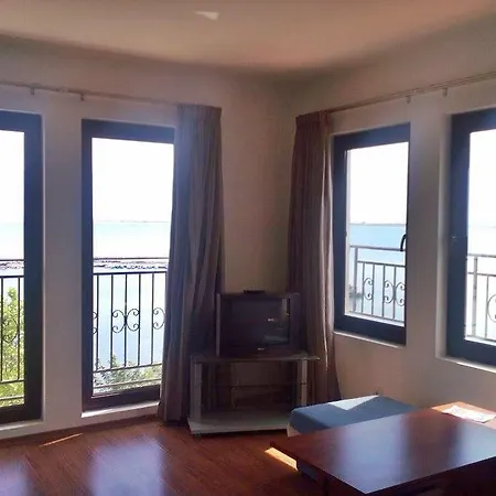 Apartament аheloy 79 *