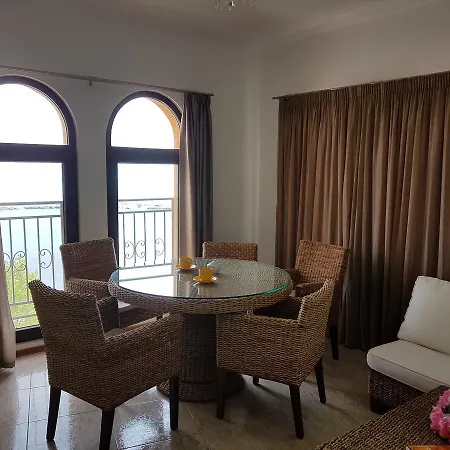 аheloy 79 Apartament *